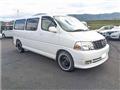 2002 Toyota Grand Hiace