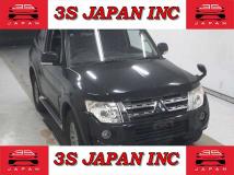 2013 Mitsubishi Pajero
