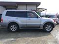2005 Mitsubishi Pajero