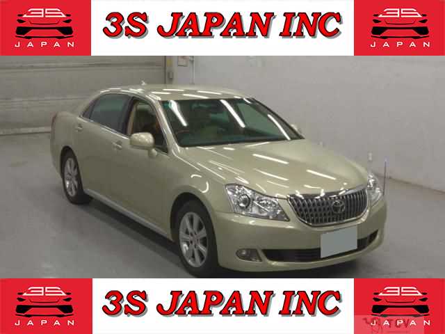 2013 Toyota Crown Majesta