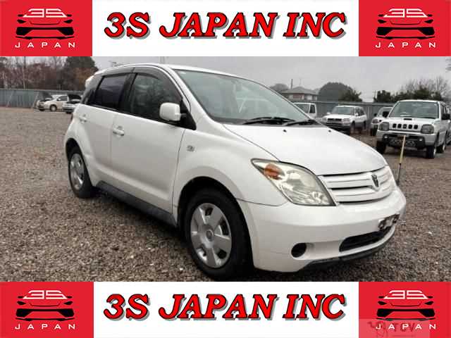 2005 Toyota IST