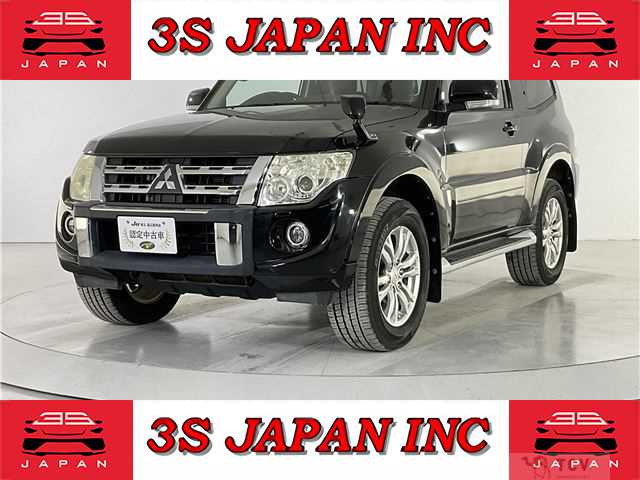 2013 Mitsubishi Pajero