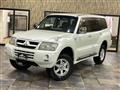 2004 Mitsubishi Pajero