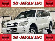 2004 Mitsubishi Pajero