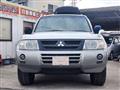 2002 Mitsubishi Pajero