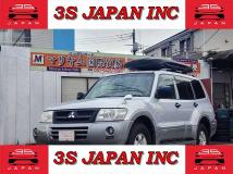 2002 Mitsubishi Pajero