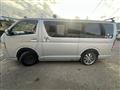 2006 Toyota Hiace Van