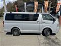 2005 Toyota Hiace Van