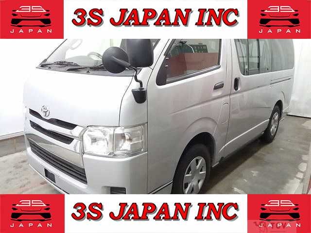 2015 Toyota Regiusace Van