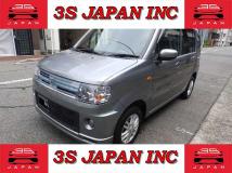 2011 Mitsubishi Toppo