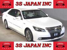 2015 Toyota Crown Majesta