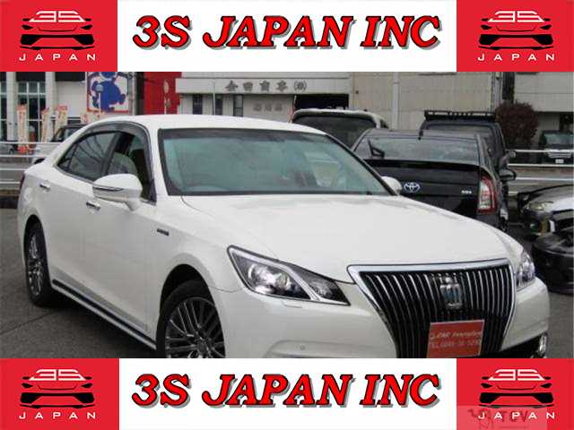 2014 Toyota Crown Majesta