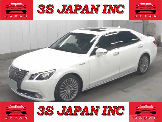 2013 Toyota Crown Majesta