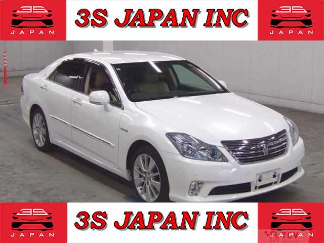 2010 Toyota Crown Hybrid