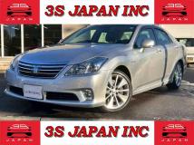 2010 Toyota Crown Hybrid