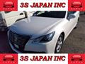 2014 Toyota Crown