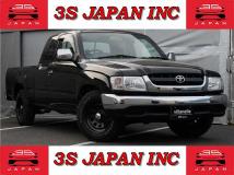 2001 Toyota Hilux Sports Pickup