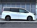 2019 Toyota Noah