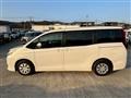 2015 Toyota Noah
