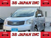 2013 Toyota Noah