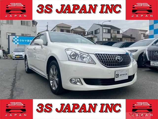 2011 Toyota Crown Majesta