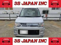 2011 Mitsubishi Toppo