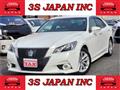 2013 Toyota Crown