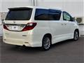 2013 Toyota Alphard