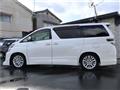2013 Toyota Vellfire