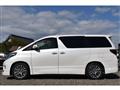 2013 Toyota Alphard