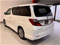 2013 Toyota Alphard