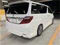 2013 Toyota Alphard