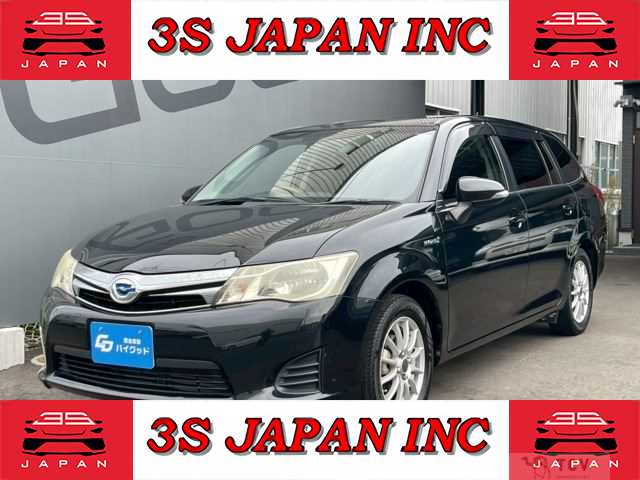 2013 Toyota Corolla Fielder