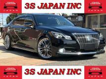 2013 Toyota Crown Majesta