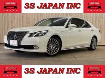 2013 Toyota Crown Majesta