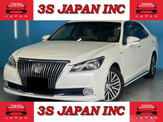 2013 Toyota Crown Majesta