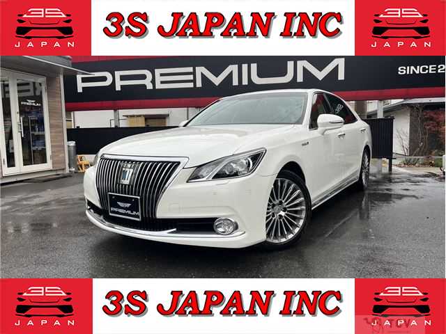 2016 Toyota Crown Majesta