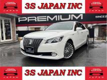 2016 Toyota Crown Majesta