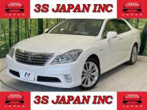 2012 Toyota Crown Hybrid