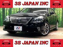 2010 Toyota Crown Hybrid