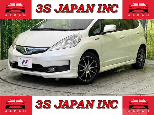 2013 Honda Fit Hybrid