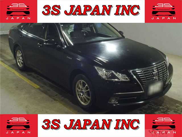 2015 Toyota Crown Hybrid
