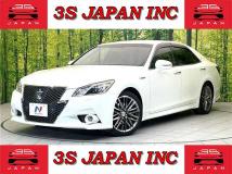 2014 Toyota Crown Hybrid