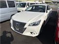 2013 Toyota Crown Hybrid