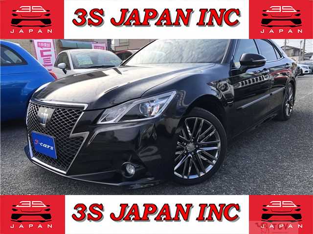 2013 Toyota Crown Hybrid