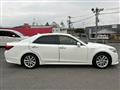 2013 Toyota Crown Hybrid