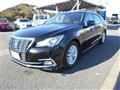 2017 Toyota Crown Hybrid
