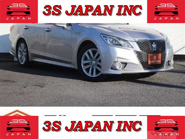 2013 Toyota Crown