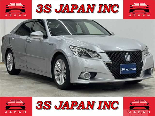 2013 Toyota Crown