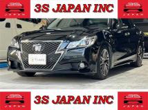 2013 Toyota Crown Hybrid